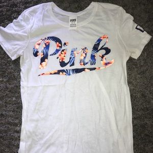 White floral print pink tee